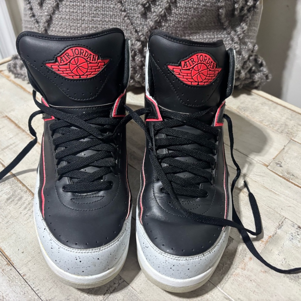 Nike AirJordan Retro 2 385475-023- Size 12 - Picture 1 of 8
